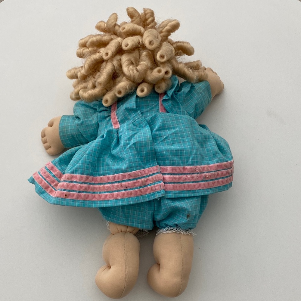 Cabbage Patch Doll curly Blonde hair and blue eyes Vintage 1985 - Picture 8 of 10